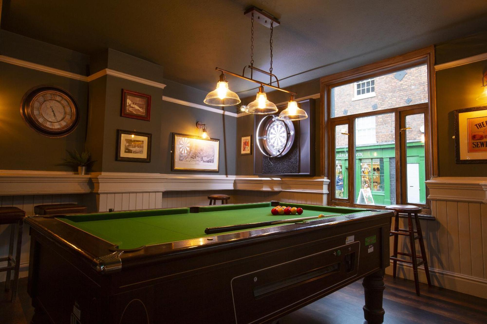 The Crown & Anchor Hotel Manchester Buitenkant foto